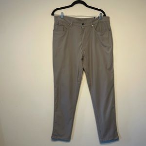 NWT Burnside Men’s Tan Beige Pants Lightweight modern fit  Size 34x32